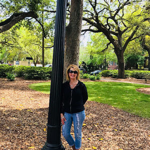 Meet your Posher, Pamela